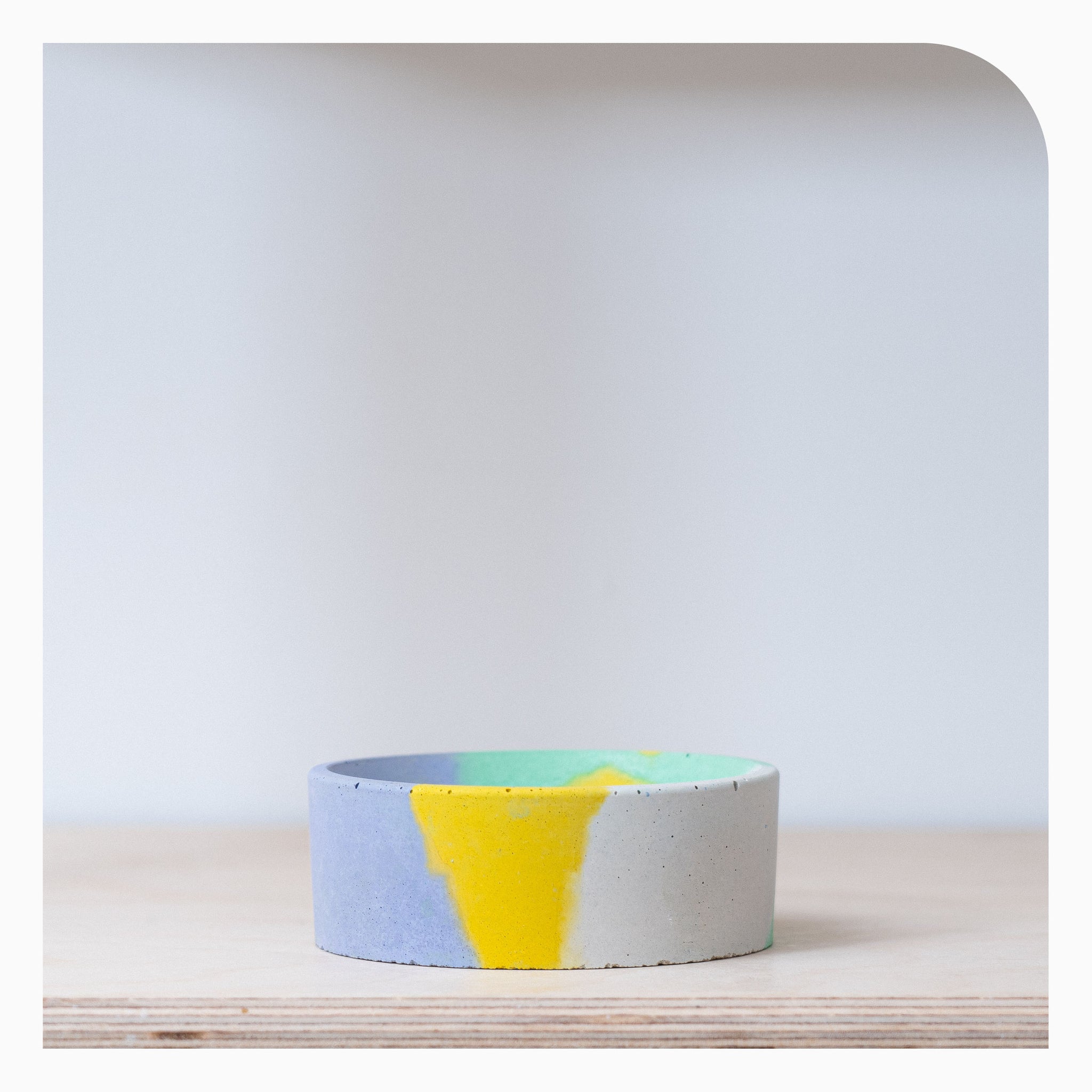 Studio Emma Circle Dish - Lilac & Citrus