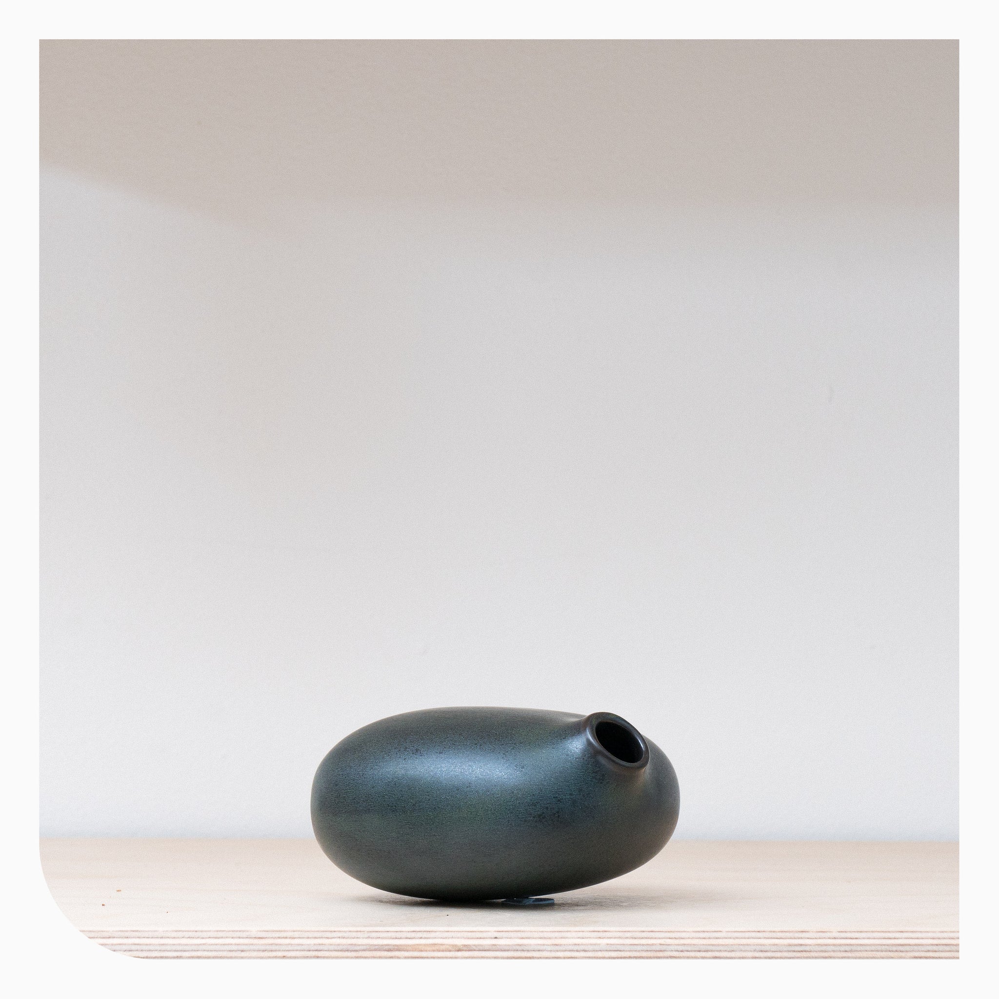 Kinto Sacco Vase 02 - Black